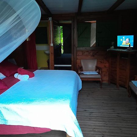 Ankache Hotel Grand-Bourg  ภายนอก รูปภาพ